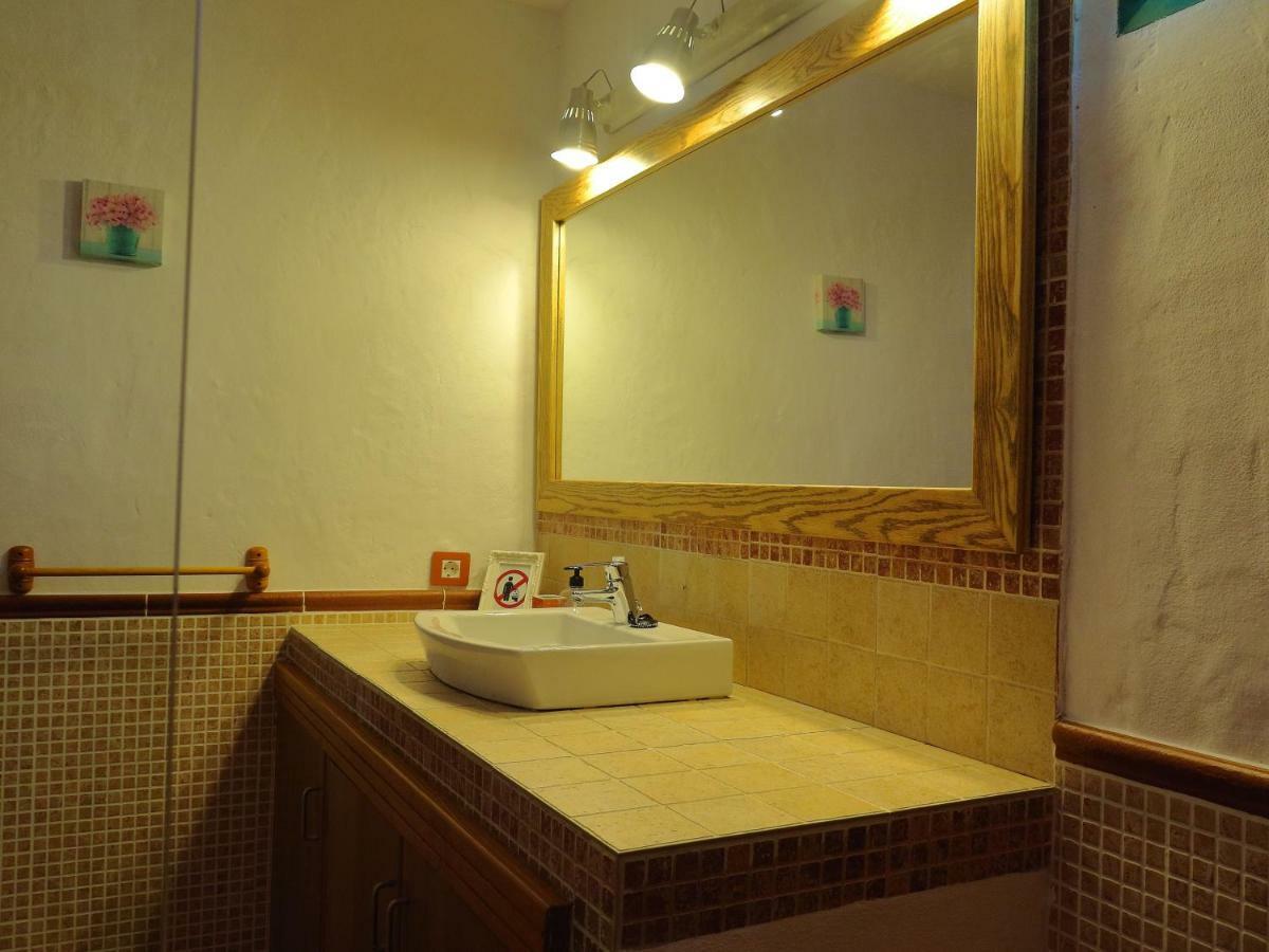Pensjonat Casa Mi Tio Perico Mala Zewnętrze zdjęcie